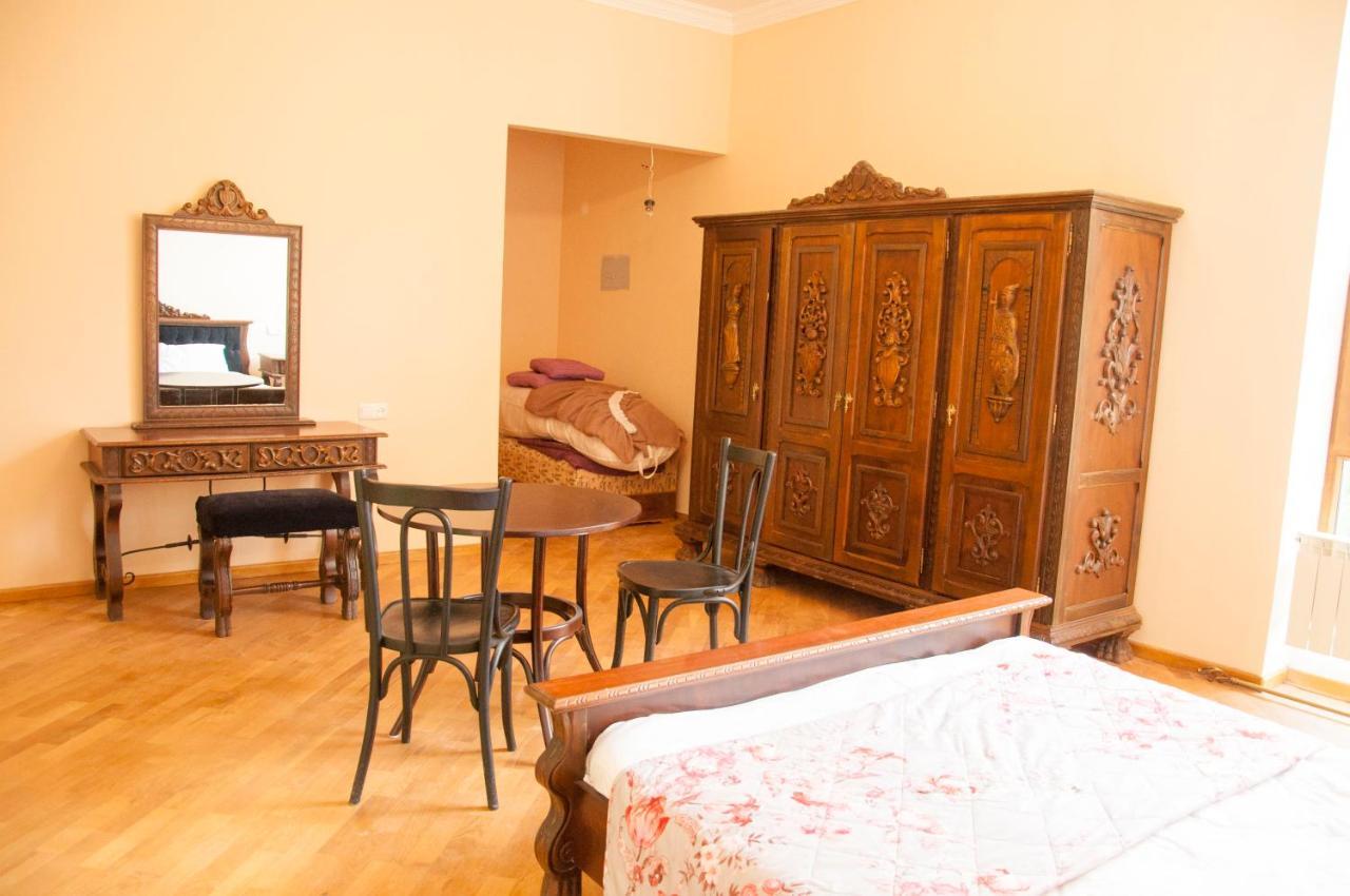 X Hotel Jereván Kültér fotó