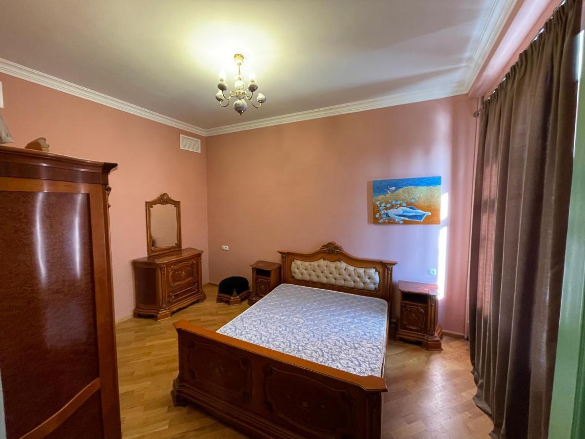 X Hotel Jereván Kültér fotó